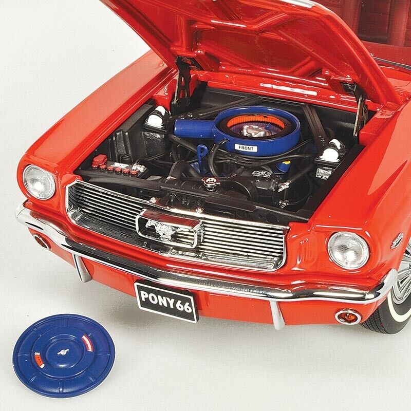 1:18 Classic Carlectables Ford Mustang Pony 1966 Signal Flare Red 18804