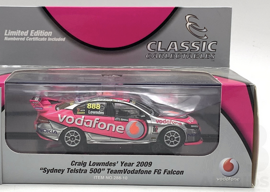 1:43 Classic Carlectables Craig Lowndes 2009 Pink Vodafone Ford FG Falcon 888 288-10