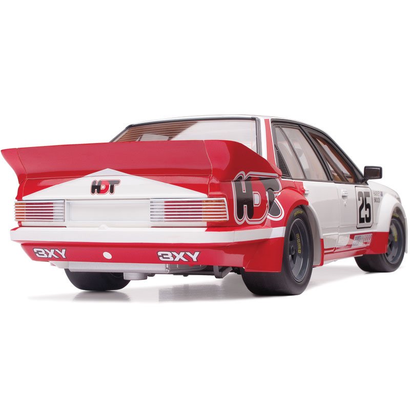 1:18 Classic Carlectables Holden VH Commodore 1983 Bathurst Winner 18305