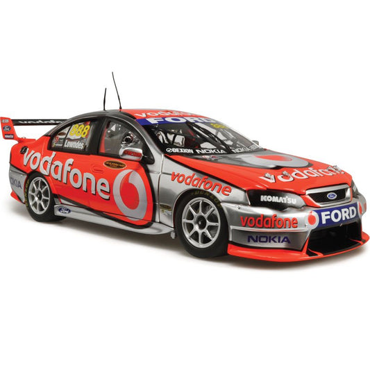 1:18 Ford BF Falcon 2008 TeamVodafone Craig Lowndes 18358 Classic Carlectables