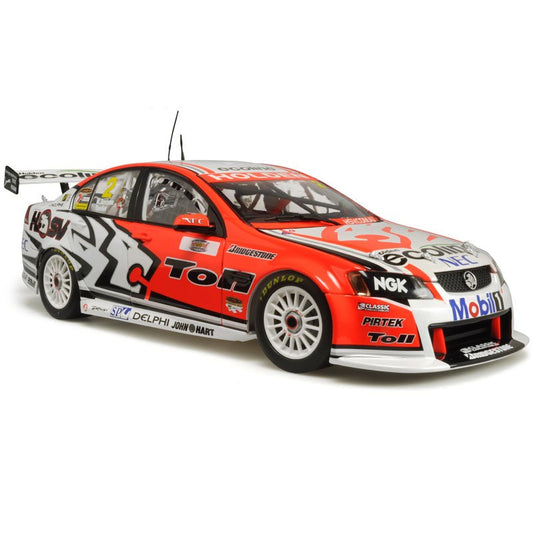 1:18 Holden VE Commodore 2009 Holden Racing Team Tander/Davison Bathurst 1000 Winner 18415 Classic Carlectables