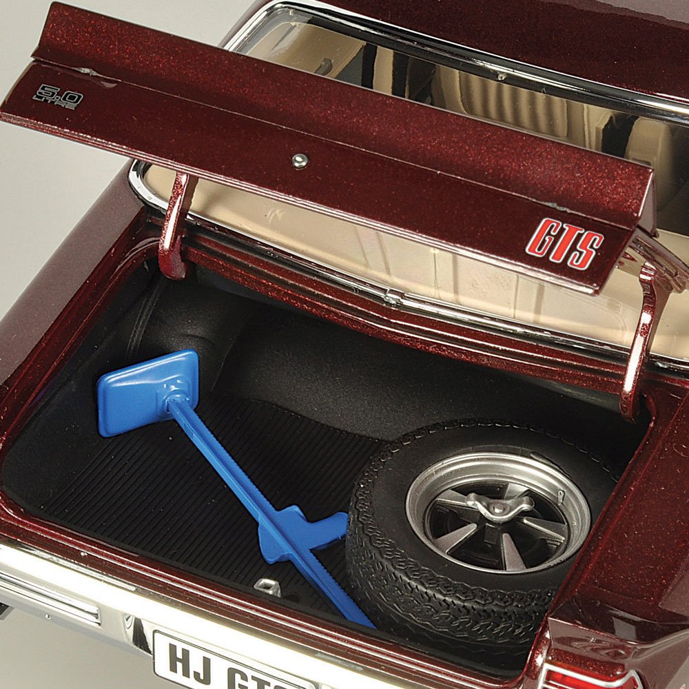 1:18 Holden HJ Monaro GTS Claret Metallic Classic Carlectables 18841