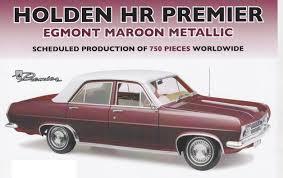1:18 Holden HR Premier Egmont Maroon Metallic Classic Carlectables 18671