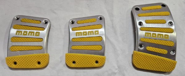 pedales tuning Momo Tuning Pedal Kits Yellow – Motoquipe