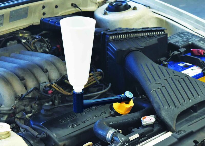 Oil Filling Kit - 10Pc 200Mm Funnel, 8 Adaptors & Fitting